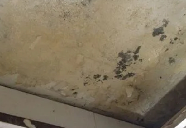 伊春阳台漏水维修公司分享下伊春卫生间渗水维修需要注意哪些问题。